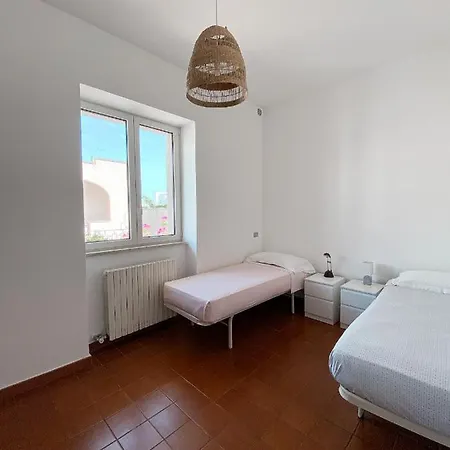 Casa *